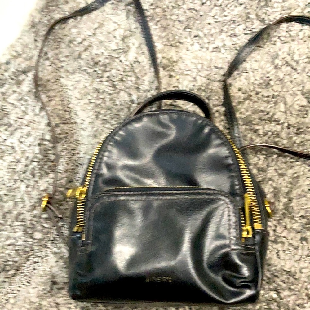 Fossil small leather backpack… Pocketbook